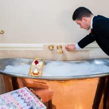 Bath service Bath service